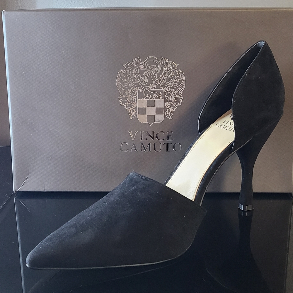 *NEW* Vince Camuto Preestie Point-Toe Suede Pumps